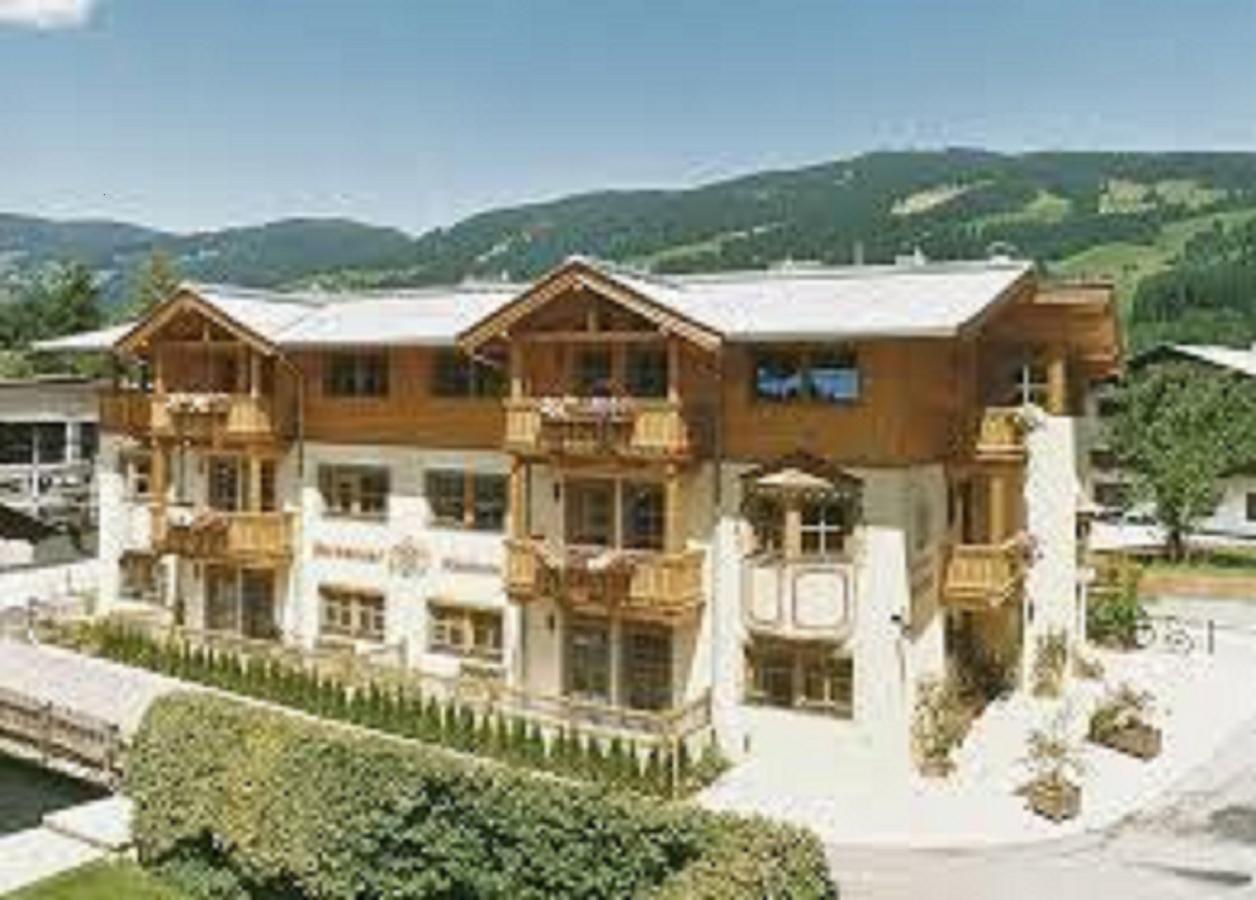 Ferienhaus Hotel Roesslwirt Kirchberg in Tirol Ngoại thất bức ảnh